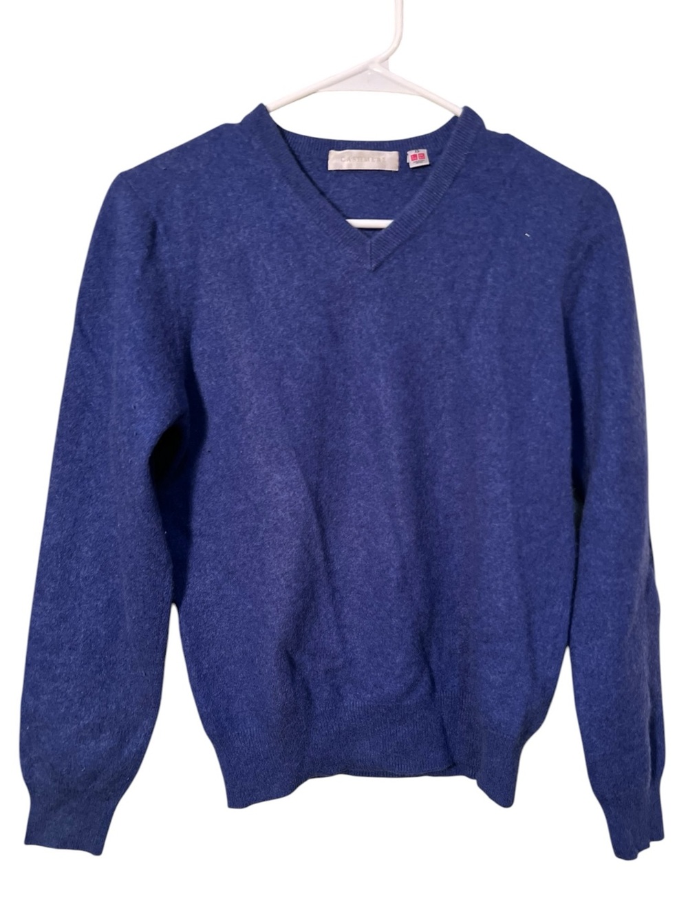 Uniqlo Women’s Size XS V-Neck Sweater Blue 100% Cashmere 358-052351 84-05